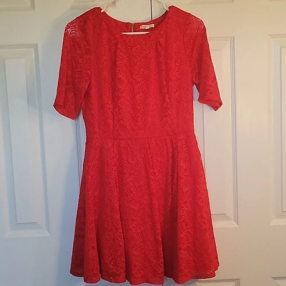 Copper Key red floral overlay dress size S